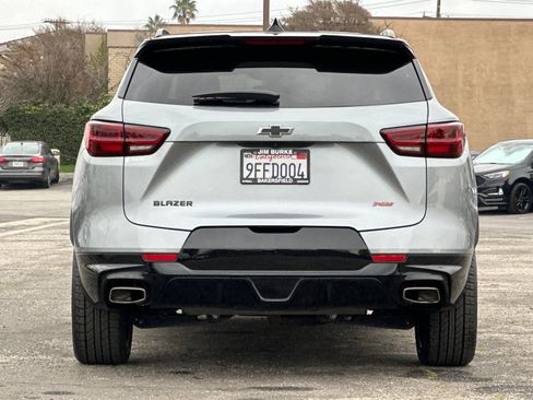 Used 2023 Chevrolet Blazer RS w/ Enhanced Convenience Package image 5