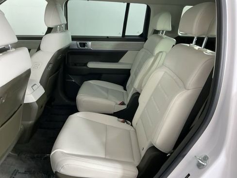 Used 2025 Hyundai Santa Fe Calligraphy image 29