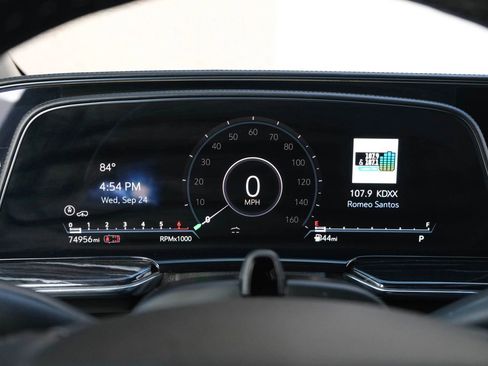 Used 2021 Cadillac Escalade ESV Sport w/ Driver Assist Tech Package image 39