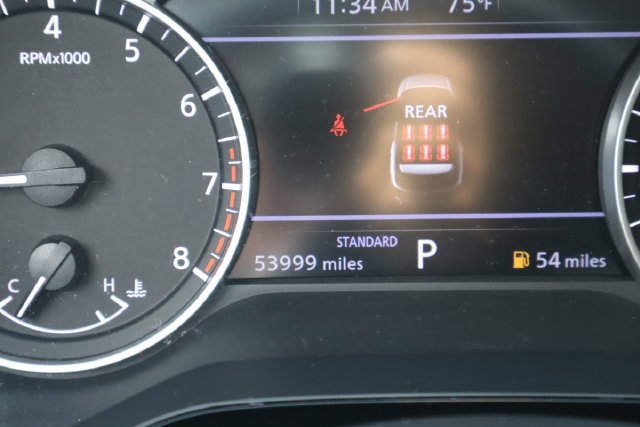 Used 2024 Nissan Pathfinder SV FWD image 39