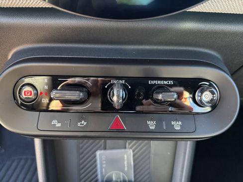 Used 2025 MINI Cooper S image 11