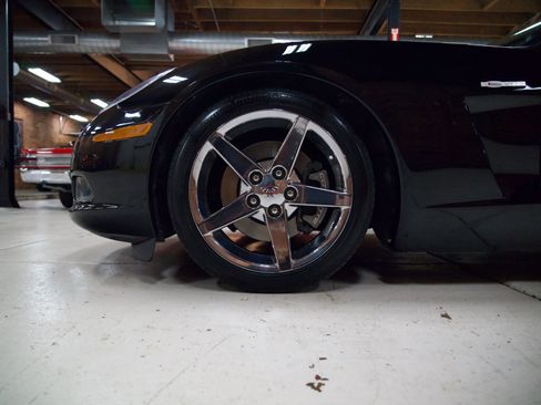 Used 2005 Chevrolet Corvette Convertible w/ Preferred Equipment Group image 35