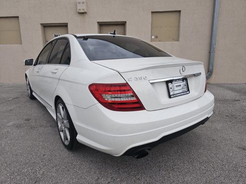 Used 2014 Mercedes-Benz C 250 Sport image 10