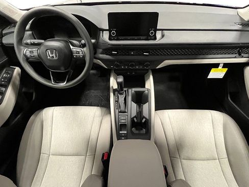 New 2025 Honda Accord SE image 18
