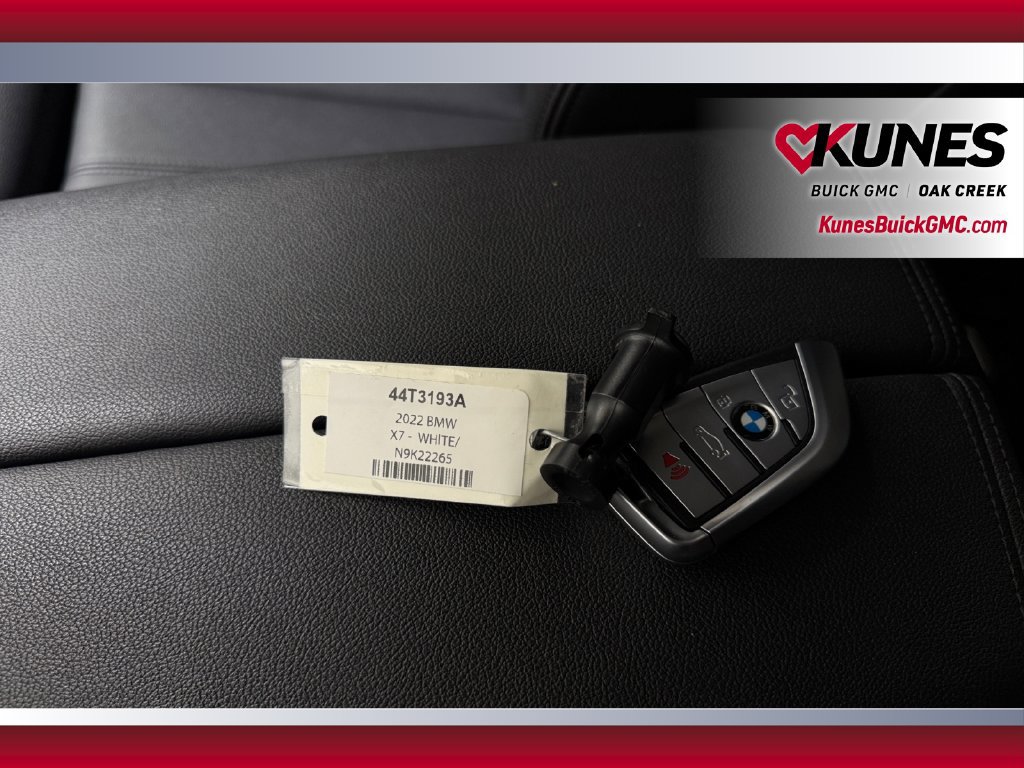 Used 2022 BMW X7 xDrive40i w/ Cold Weather Package AWD/4WD image 39