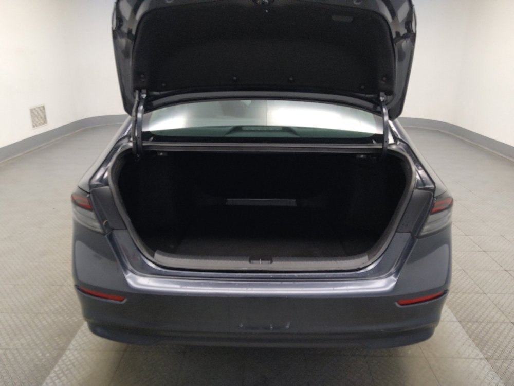 Used 2023 Honda Accord EX image 29
