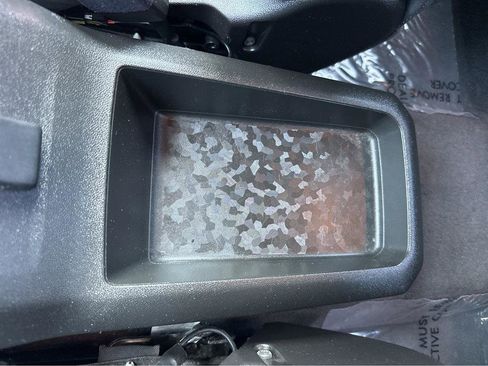 Used 2024 Chevrolet Colorado W/T image 29