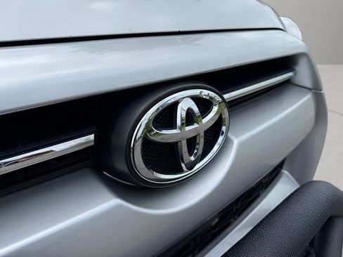 Used 2023 Toyota 4Runner SR5 AWD/4WD image 11