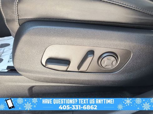 Used 2025 Kia Carnival image 20