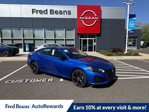 New 2025 Nissan Altima 2.5 SR image 1