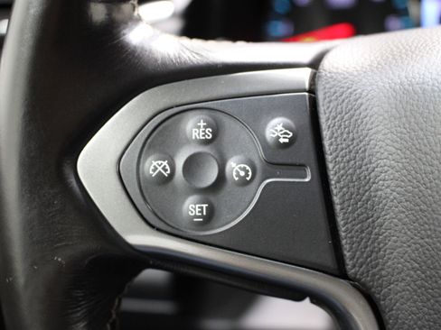 Used 2018 Chevrolet Suburban LT AWD/4WD image 12