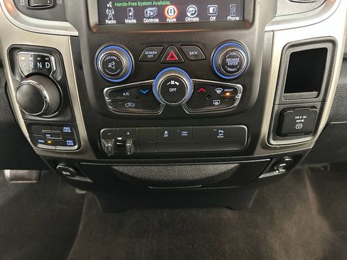 Used 2016 RAM 1500 Classic SLT image 19
