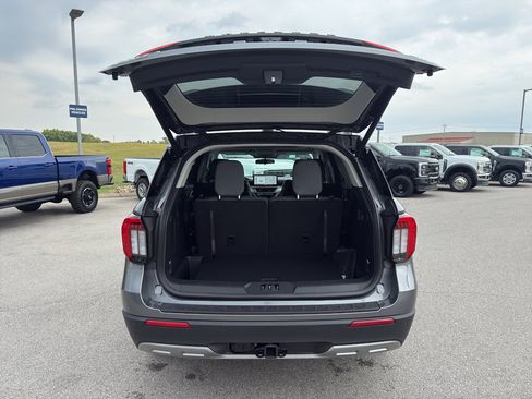 New 2025 Ford Explorer Active w/ Active Comfort Package image 17