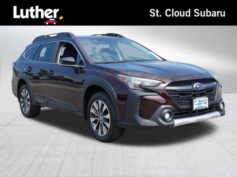 Certified 2025 Subaru Outback Limited AWD/4WD image 1