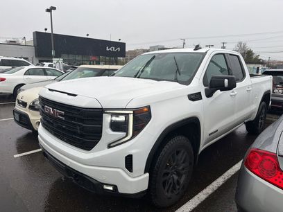 Used 2026 GMC Sierra 1500 Elevation w/ Preferred Package
