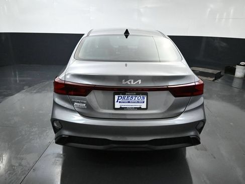 Used 2023 Kia Forte LXS w/ LXS Technology Package FWD image 8
