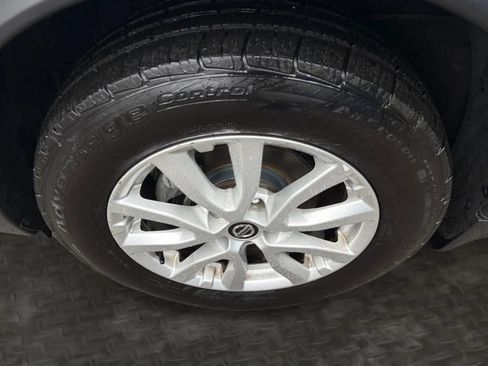 Used 2020 Nissan Rogue SV AWD/4WD image 36