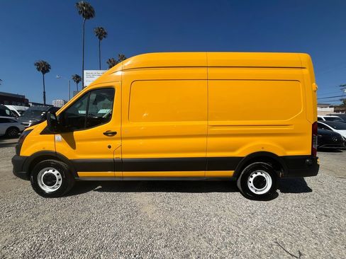 Used 2023 Ford Transit 250 148 High Roof w/ Load Area Protection Package RWD image 10