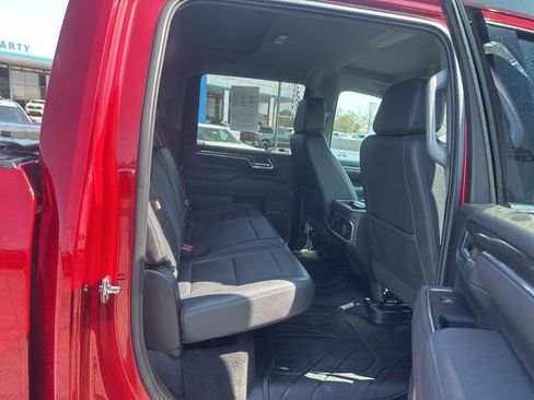 Used 2025 Chevrolet Silverado 2500 LTZ w/ LTZ Convenience Package image 31