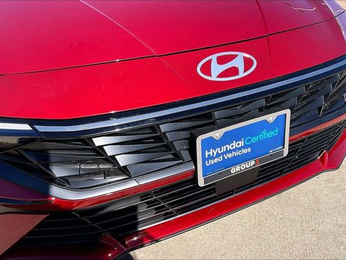 Certified 2025 Hyundai Elantra SEL image 26