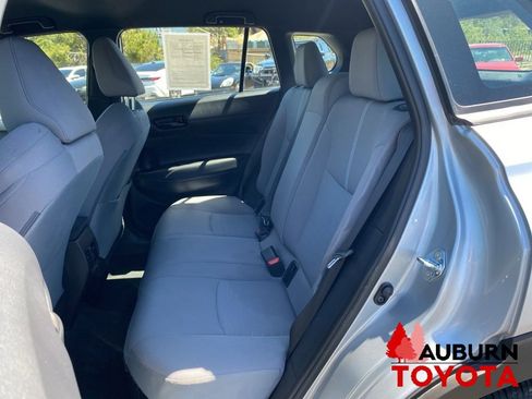 Used 2025 Toyota Corolla Cross AWD Hybrid image 20