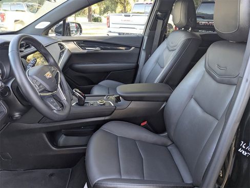 Certified 2025 Cadillac XT5 Premium Luxury image 24