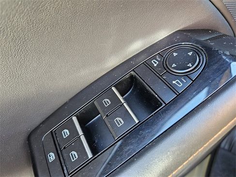 Used 2024 MAZDA MAZDA3 s image 31