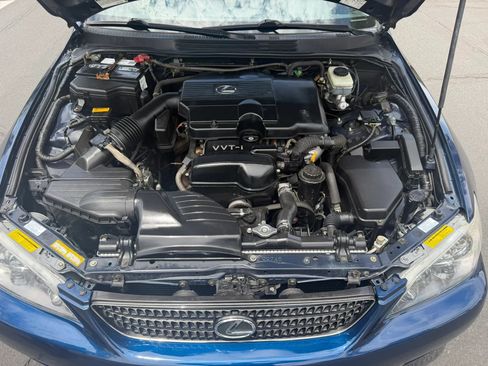 Used 2005 Lexus IS 300 RWD image 30