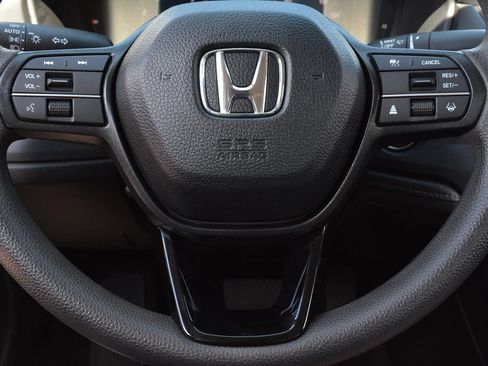 Used 2025 Honda Accord SE image 25