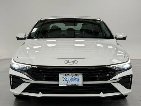 Certified 2024 Hyundai Elantra Limited image 7