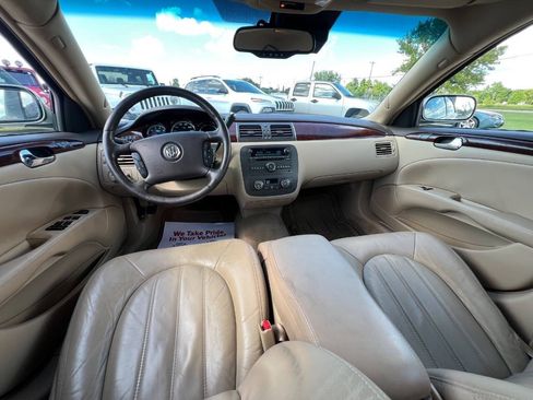 Used 2010 Buick Lucerne CXL FWD image 12