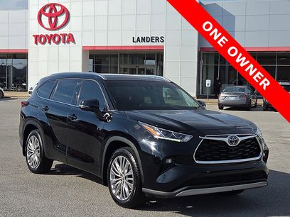 Used 2023 Toyota Highlander Platinum