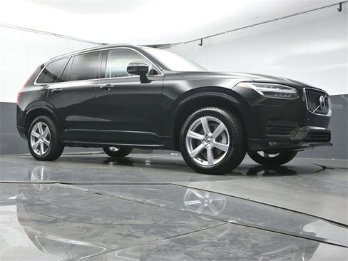 Used 2021 Volvo XC90 T5 Momentum w/ Climate Package image 41