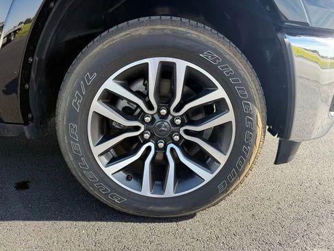 Used 2025 RAM 1500 Limited AWD/4WD image 10