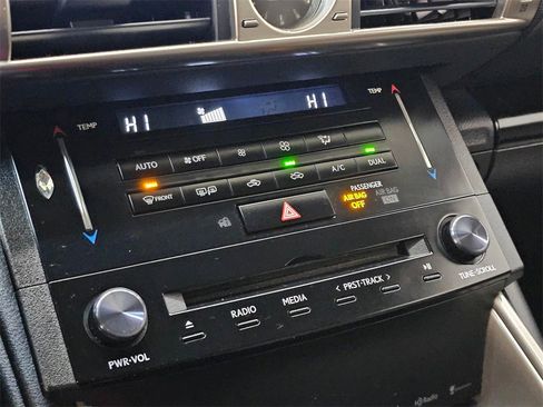 Used 2014 Lexus IS 250 image 31