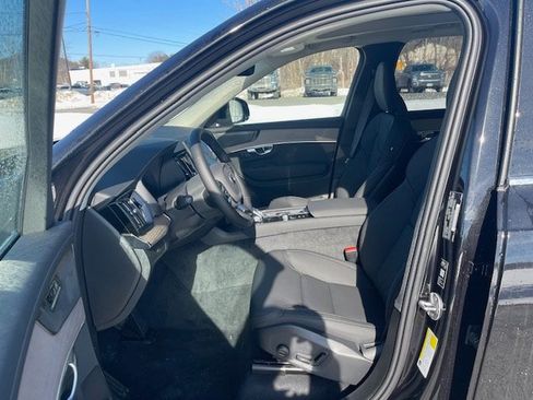New 2026 Volvo XC90 B6 Plus w/ Protection Package Premier AWD/4WD image 5