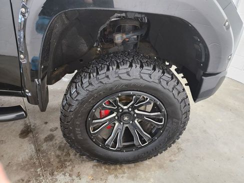 Used 2021 GMC Sierra 1500 AT4 w/ AT4 Premium Package AWD/4WD image 38