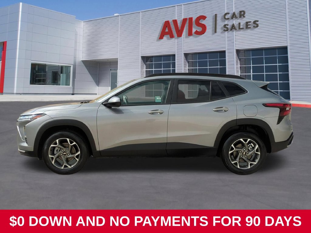 Used 2025 Chevrolet Trax LT w/ LT Convenience Package FWD image 10