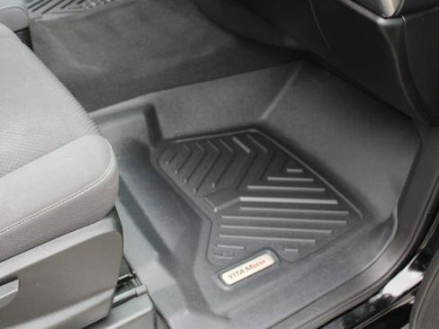 Used 2018 Chevrolet Silverado 1500 LT w/ All Star Edition image 24