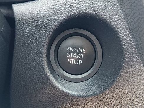 Used 2026 Toyota Corolla Cross XLE FWD image 20