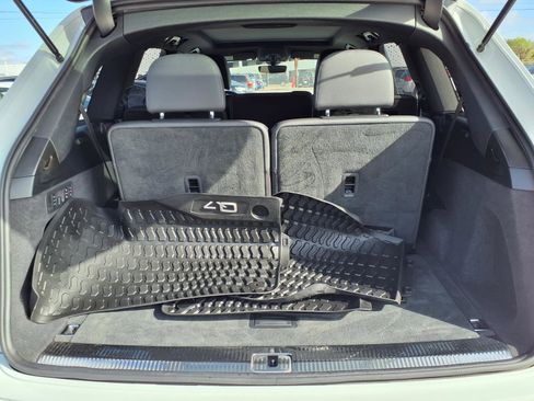 Used 2021 Audi Q7 3.0T Prestige image 19