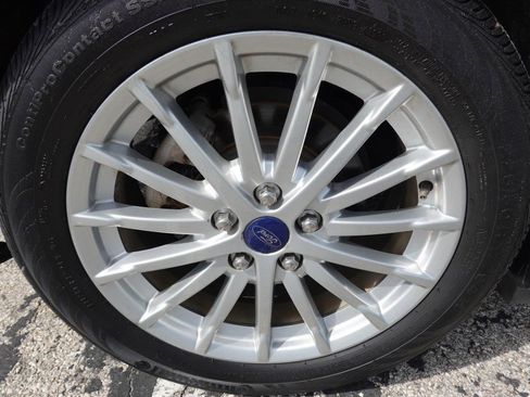 Used 2015 Ford C-MAX SE w/ Equipment Group 202A FWD image 9