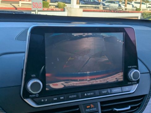 Certified 2021 Nissan Altima 2.5 SL image 23