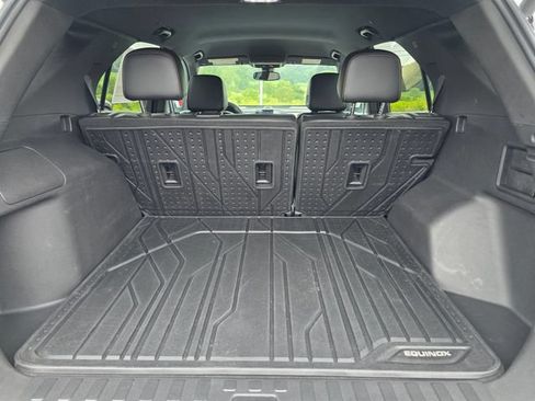Used 2023 Chevrolet Equinox Premier AWD/4WD image 19