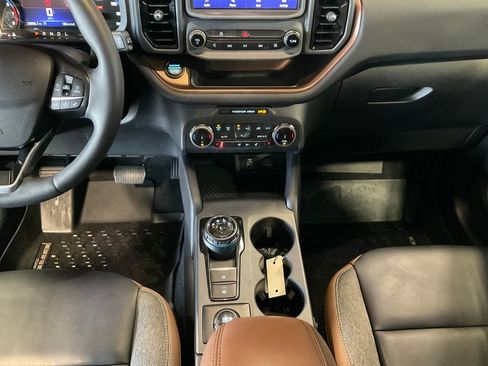 Used 2024 Ford Bronco Sport Outer Banks image 16