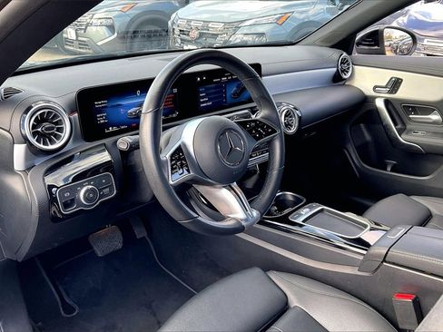 Used 2025 Mercedes-Benz CLA 250 image 12