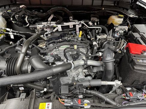 Used 2025 Ford Bronco Big Bend image 27