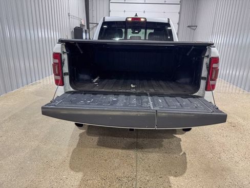 Used 2020 RAM 1500 Laramie AWD/4WD image 6