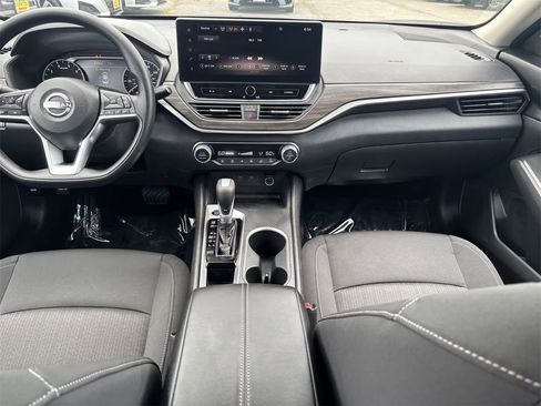 New 2025 Nissan Altima 2.5 SV w/ SV Special Edition Package image 15