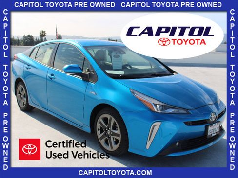 Certified 2022 Toyota Prius Limited FWD image 1
